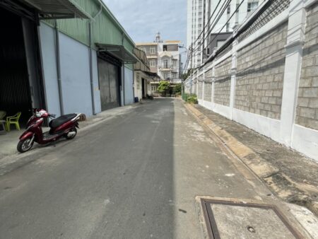Cho thuê 2 nhà xưởng quận Tân Phú